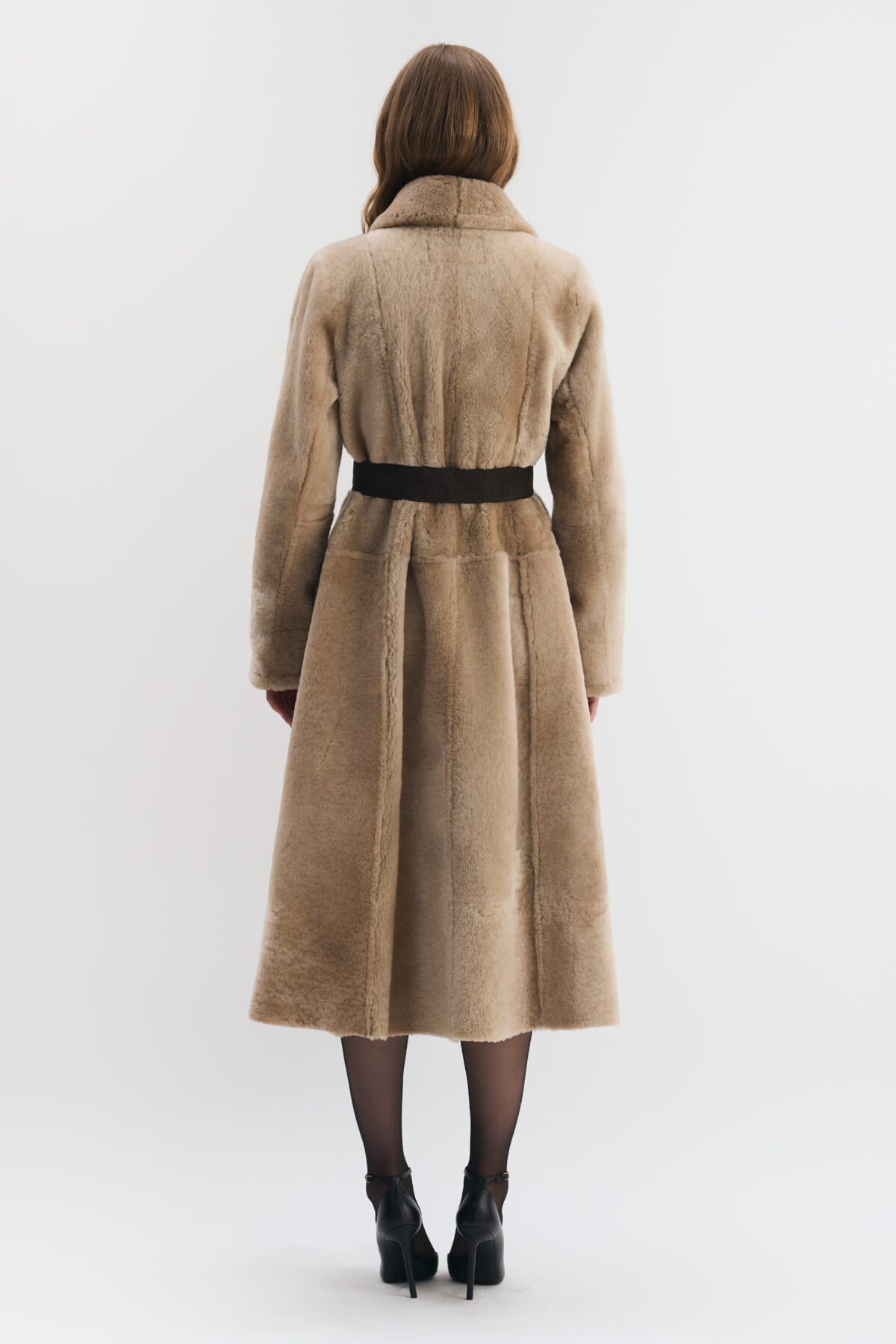 AW 01152 1_1932 Sani long shearling coat