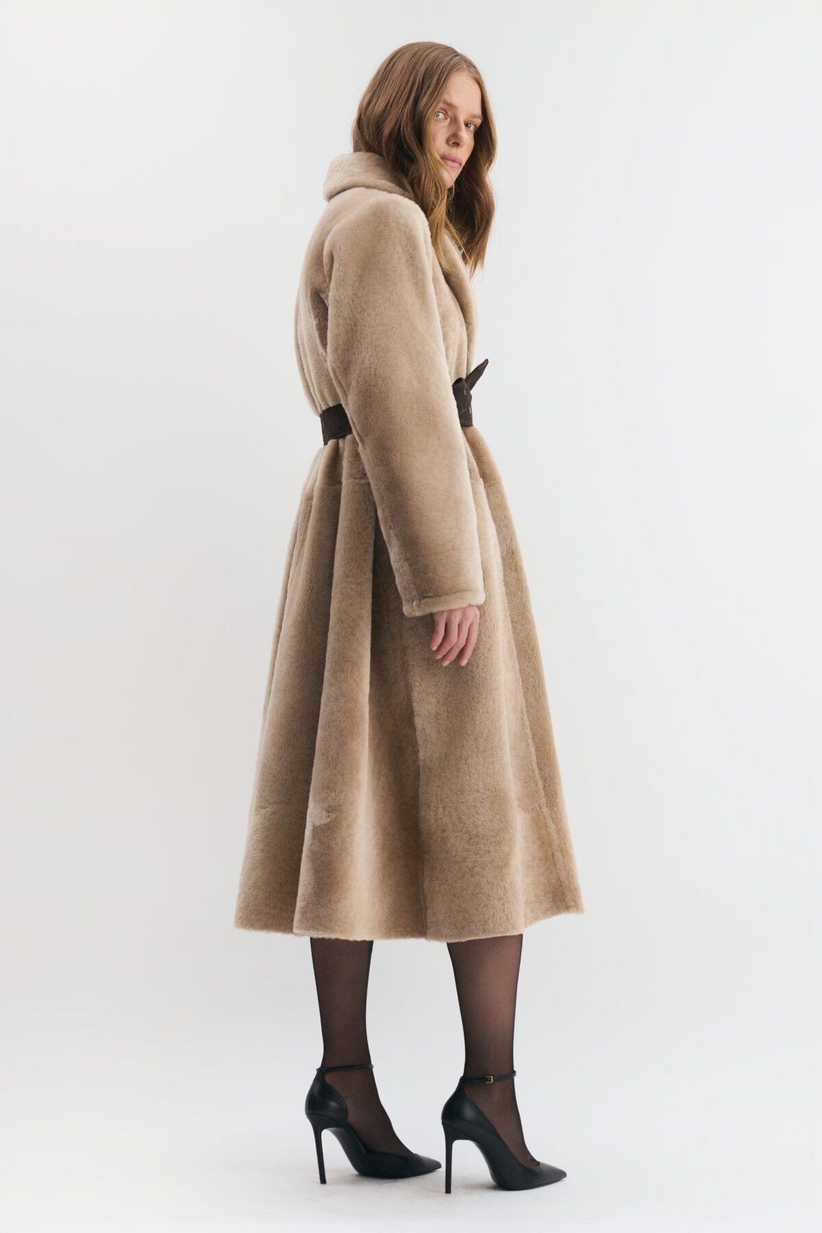 AW 01157 1_1933 Sani long shearling coat