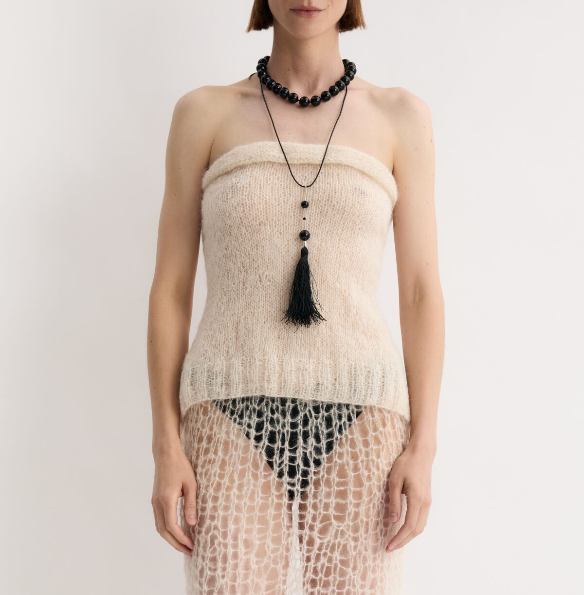 Top ręcznie robiony na drutach