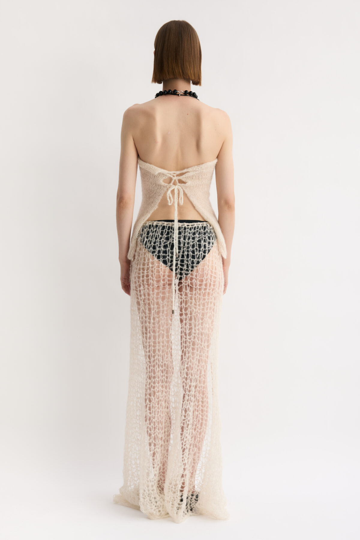 Top ręcznie robiony na drutach