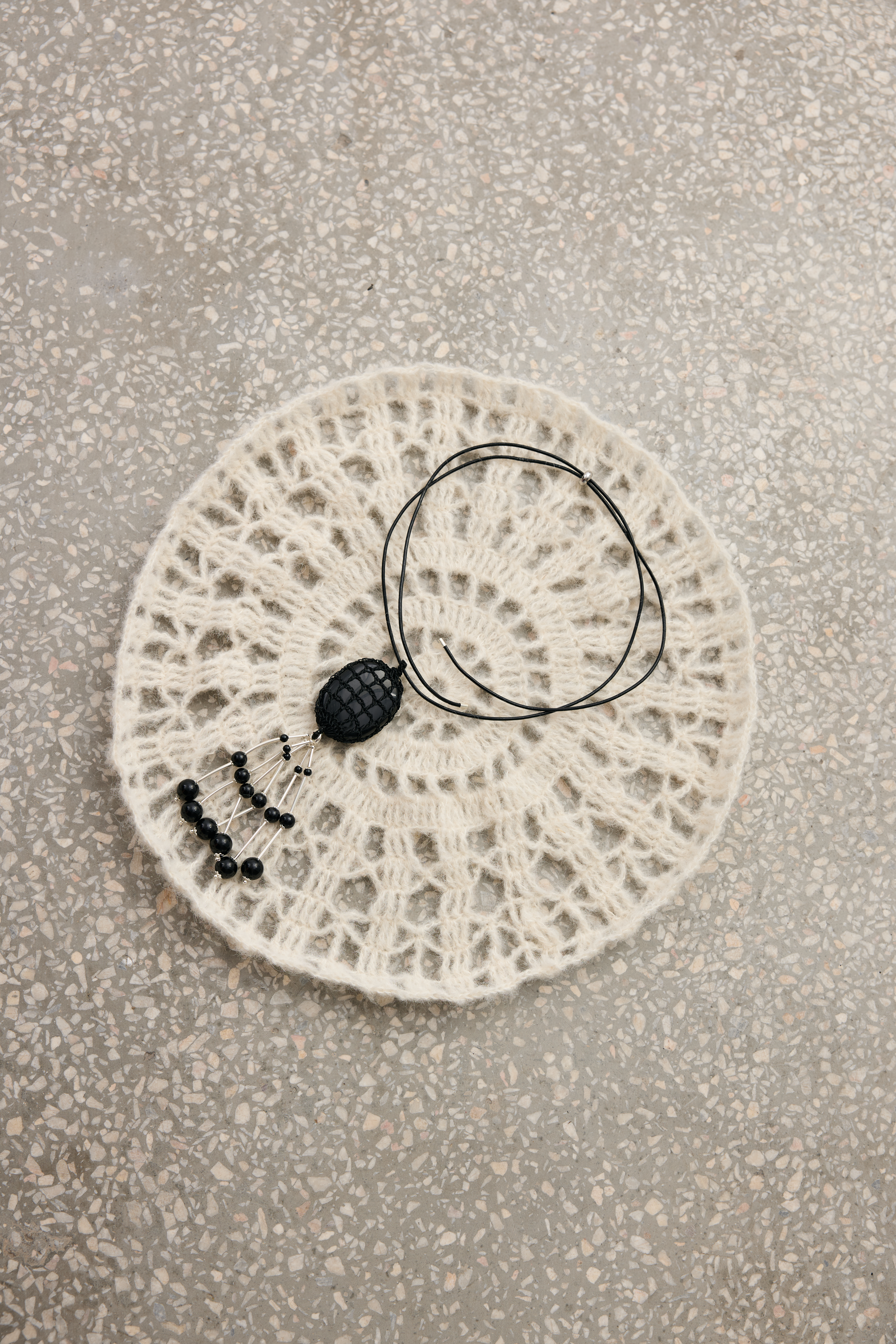 Naszyjnik z onyksu i srebra No.1