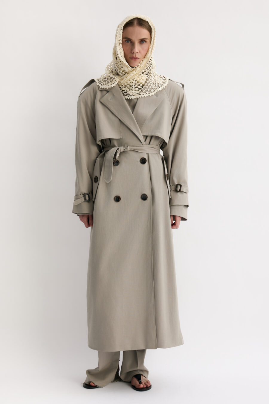 KAREN ARCANJO piękny trench