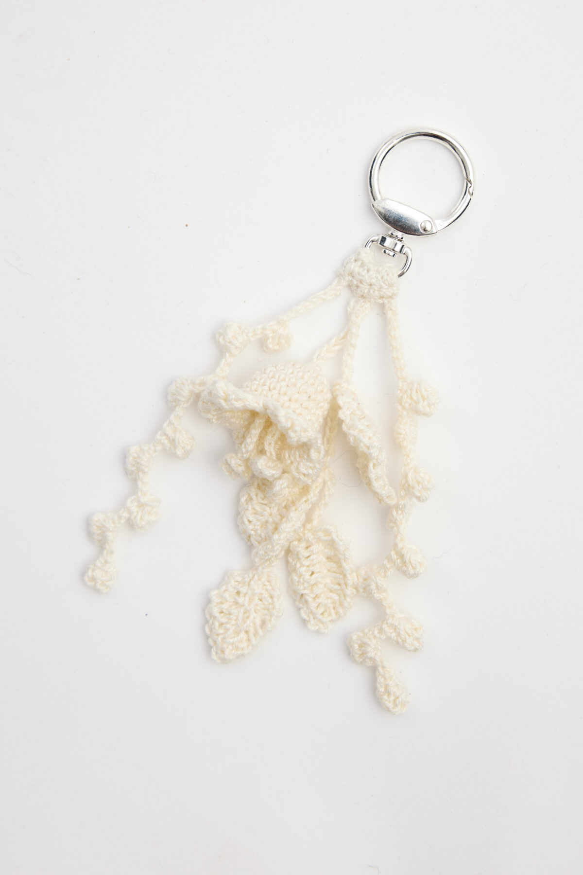 KAREN ARCANJO breloczek do kluczy ręcznie robiony na szydełku