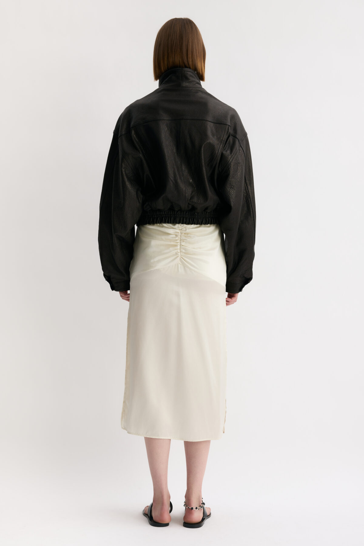 Krótka kurtka Rori ze skóry w kolorze czarnym