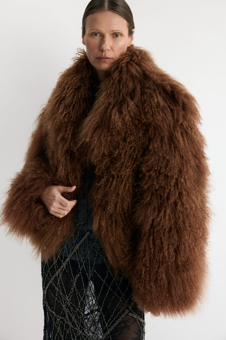 Futro lama w kolorze karmelowym